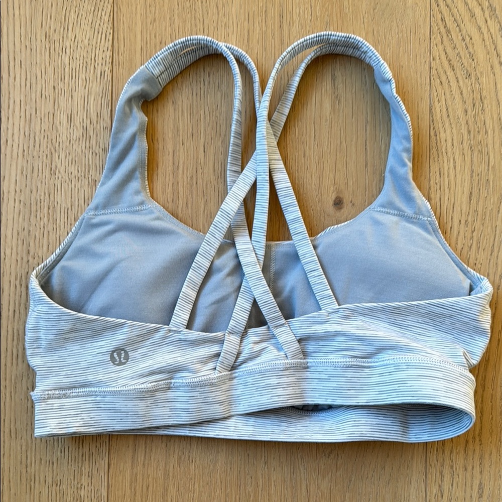 Lululemon sports bra - size M or 6